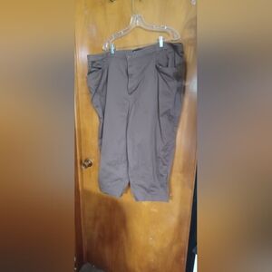 Brown capris relativity size 24w
